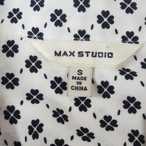 Max Studio 4 Leaf Clover Blouse Button Down Shirt - Picture 7 of 8